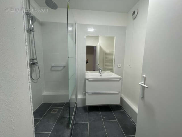 Residence avec services - a vendre appartement 3 pieces en bon etat - photo 3