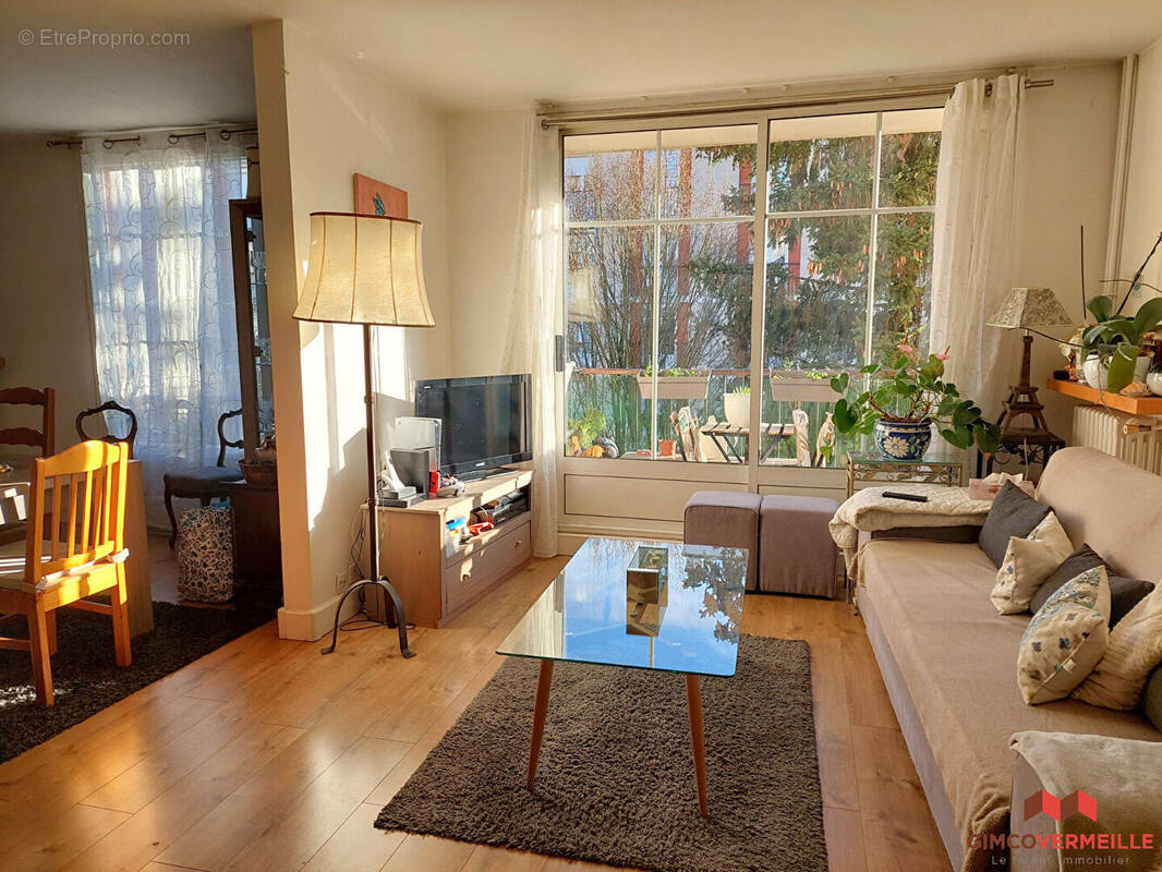 Appartement à BOUGIVAL