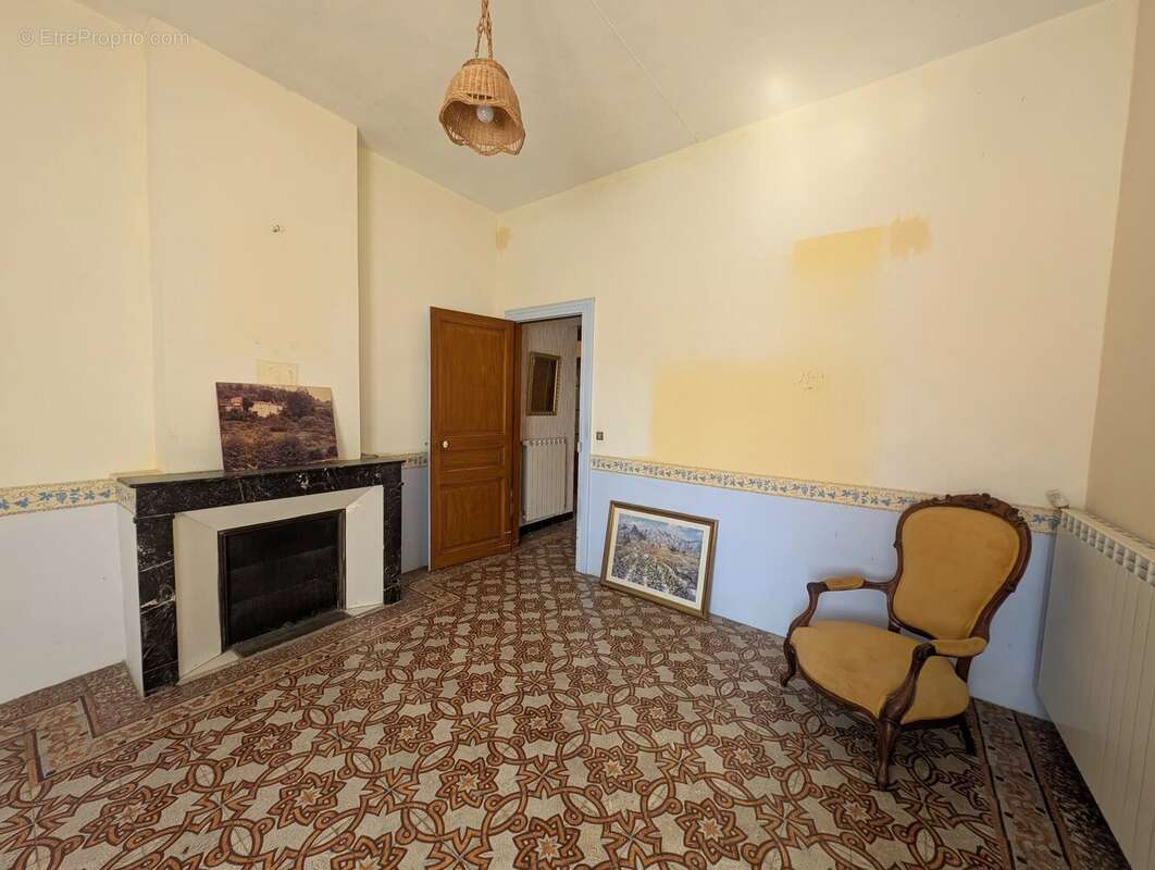 Maison de maître avec appartement indépendant – 259 m² - photo 9