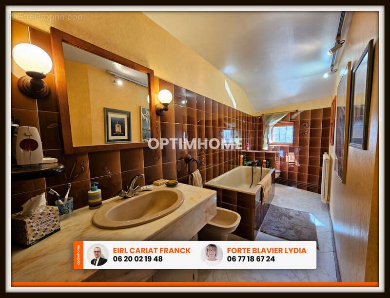 Maison à SAUVIAT-SUR-VIGE