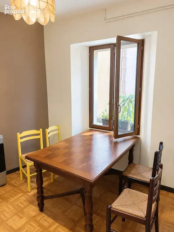 Charme, poêle à bois Godin et espace sous les toits - photo 4