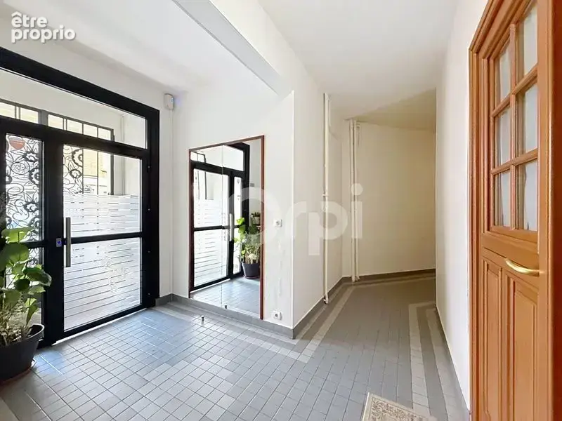 A VENDRE PARIS 15ème 2 pièces 38m² Etage élevé ascenseur - photo 9