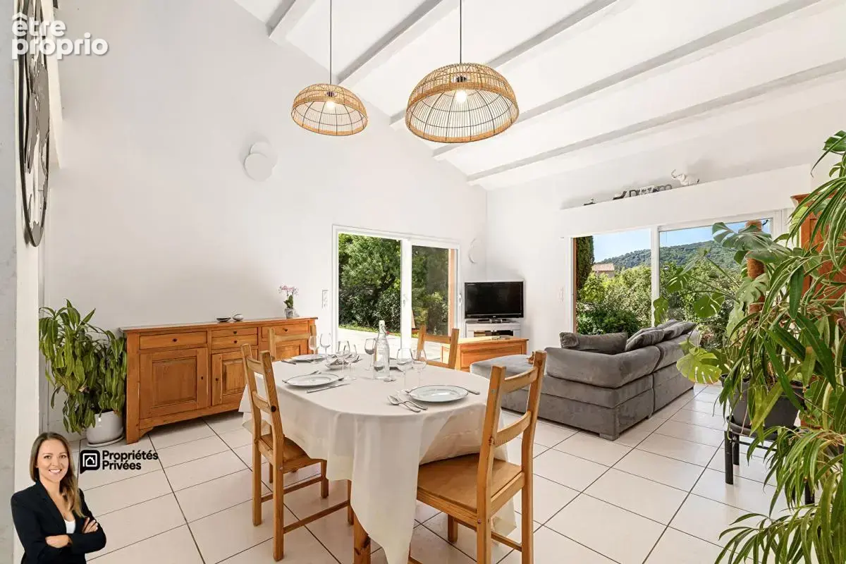 Maison 6 pièces de 142 m2 avec garage et piscine - photo 3