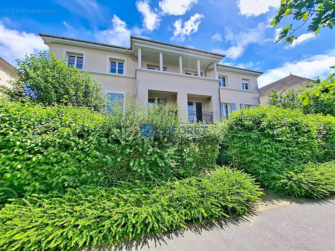 Appartement à MAGNY-LE-HONGRE