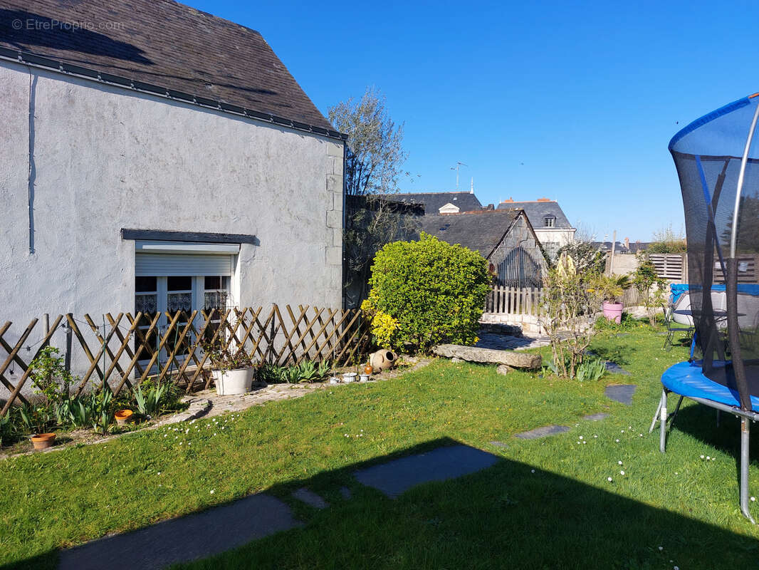 Maison à BAUGE