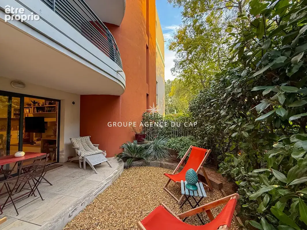 Appartement 2 pièces 44 m2 en rez de jardin proche mer et commerces SAINT AYGULF - photo 5