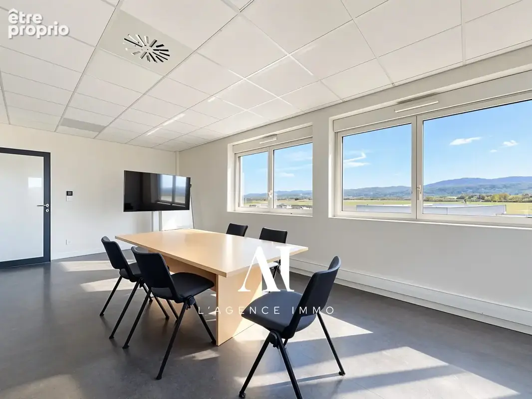 Commerce 121 m² à vendre à Chateau-Gaillard (01500) - photo 5