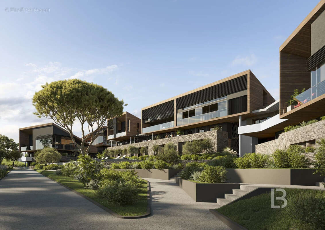 Appartement à CHATEAUNEUF-GRASSE