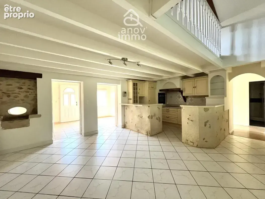 VIVONNE - maison 125 m2 - terrain 686 m2 - 3 chambres - photo 2