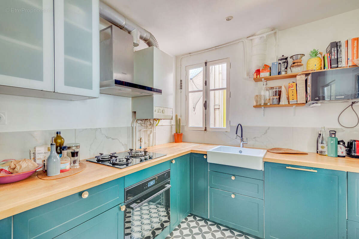 Appartement à PARIS-10E