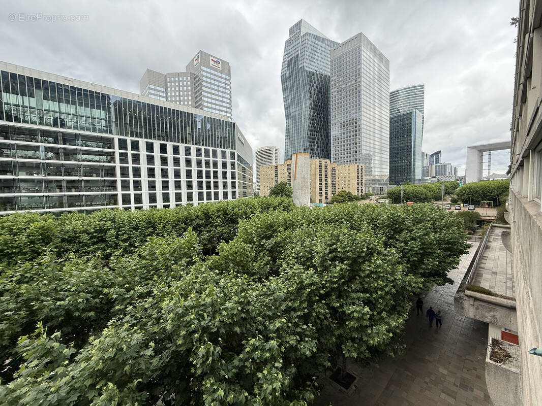 Appartement à COURBEVOIE
