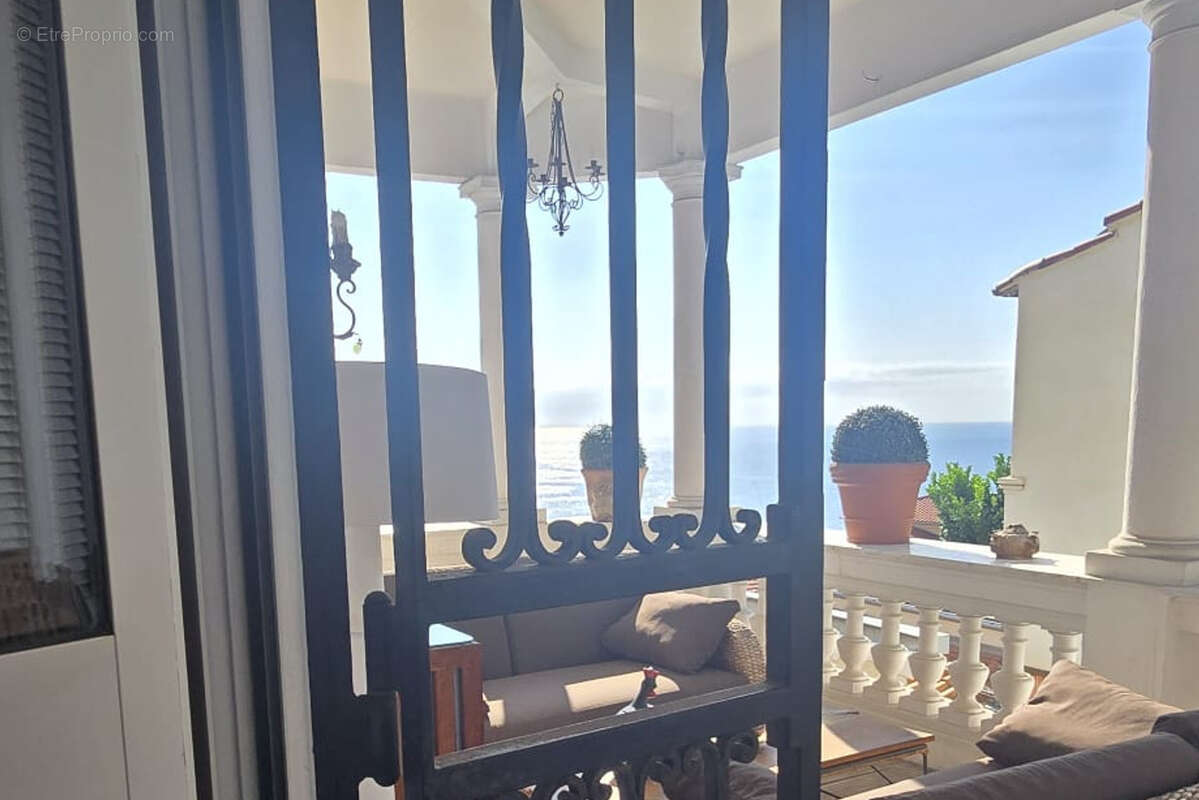 Maison à ROQUEBRUNE-CAP-MARTIN