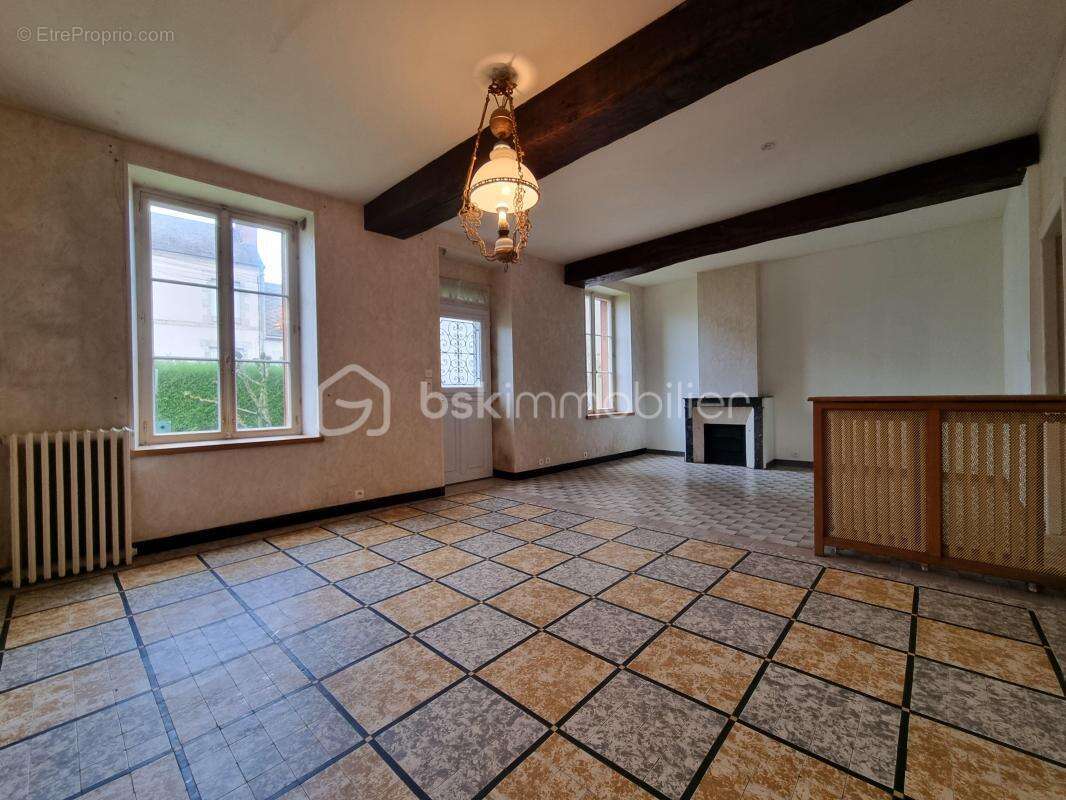 Appartement à FAY-AUX-LOGES