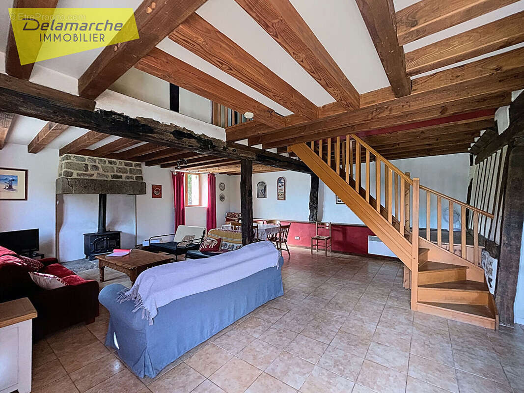 Maison à ISIGNY-LE-BUAT