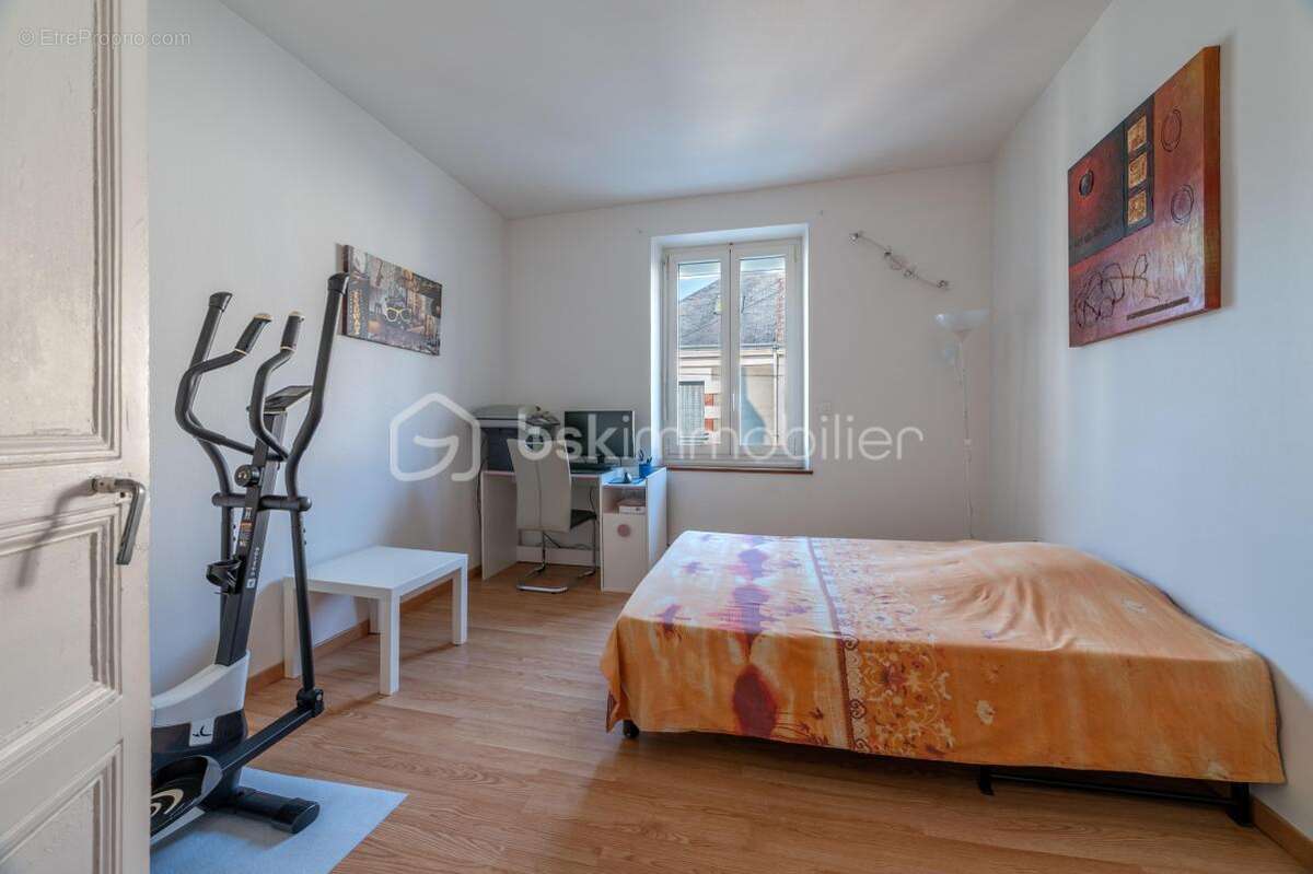 Maison de caractère – 121 m² – 3 chambres – cour intérieure – grenier aménageable – Buzançais - photo 11