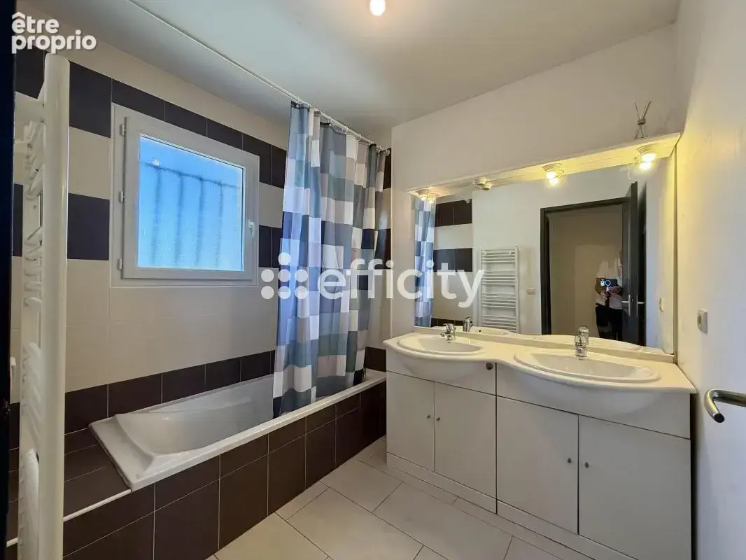 Maison 91 m² à Saint-Andre-De-Cubzac  - photo 10