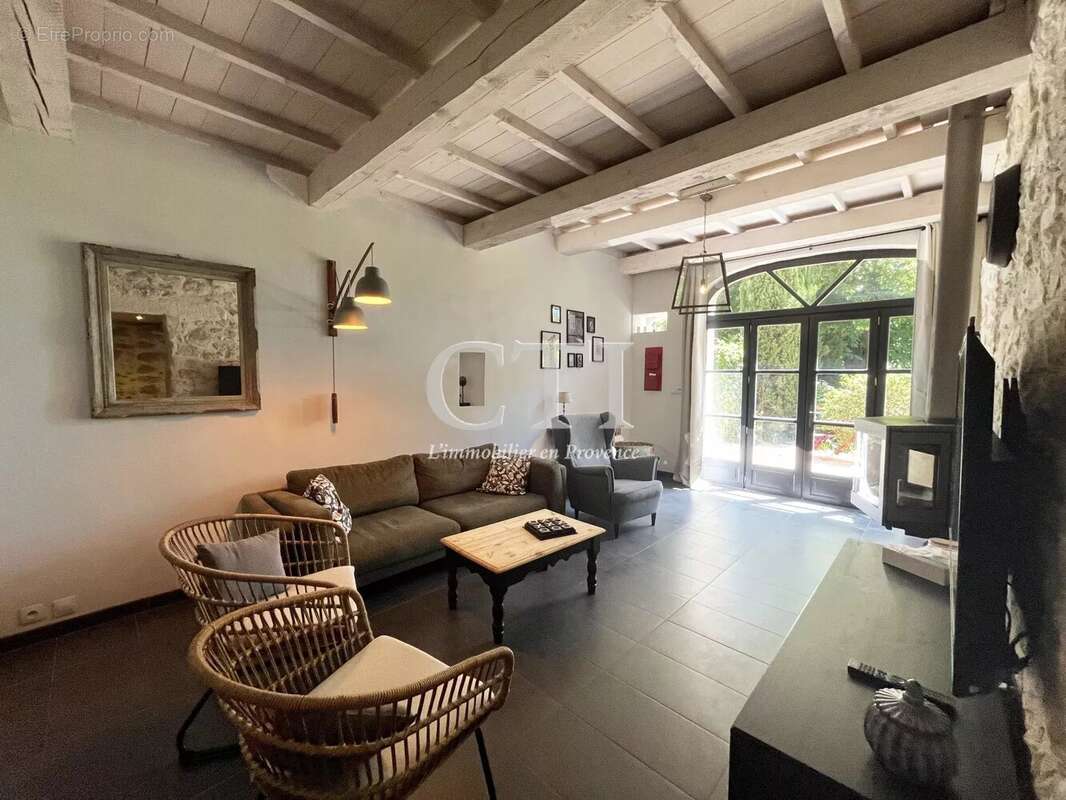 Maison à VAISON-LA-ROMAINE