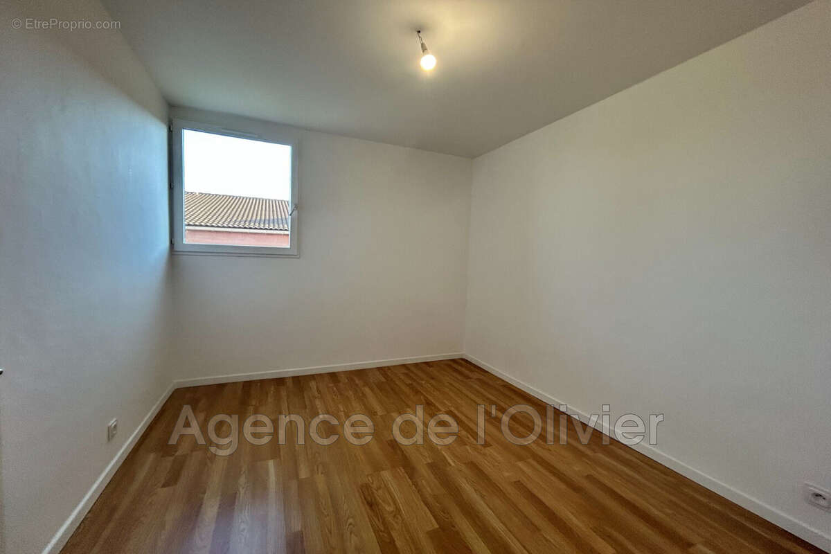 Appartement à VALBONNE