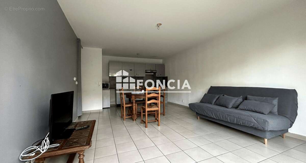 Appartement à SAINT-PIERRE-DU-PERRAY