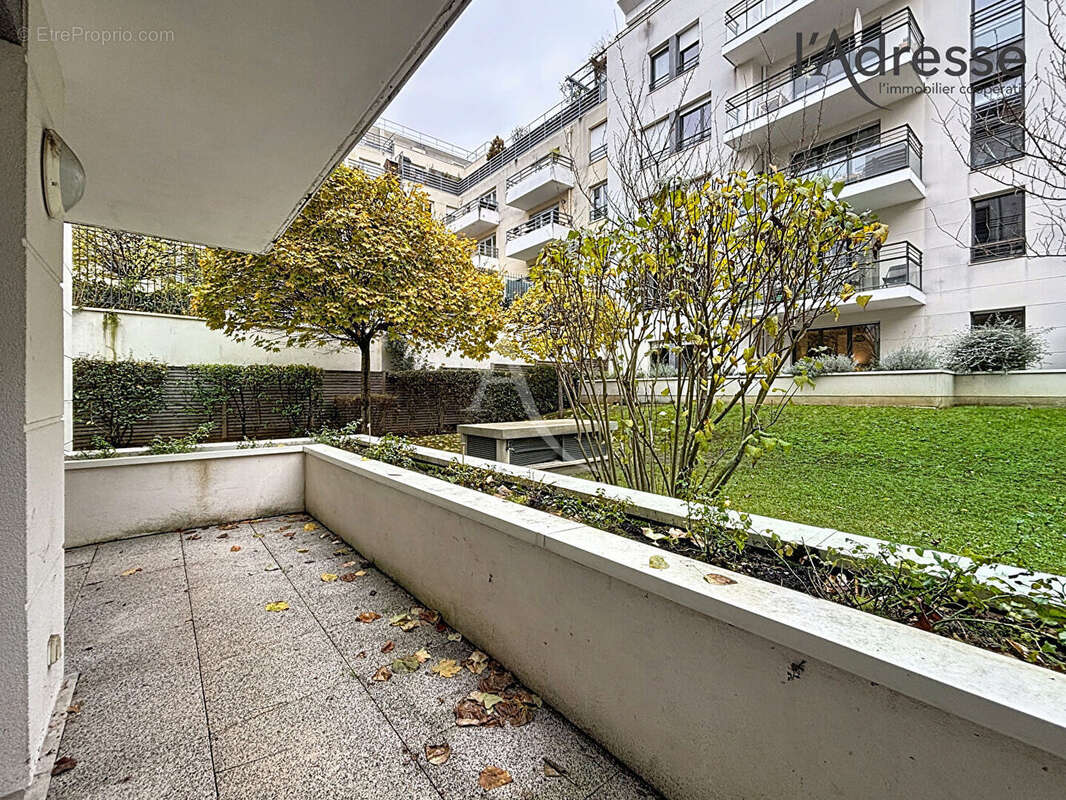 Appartement à SURESNES