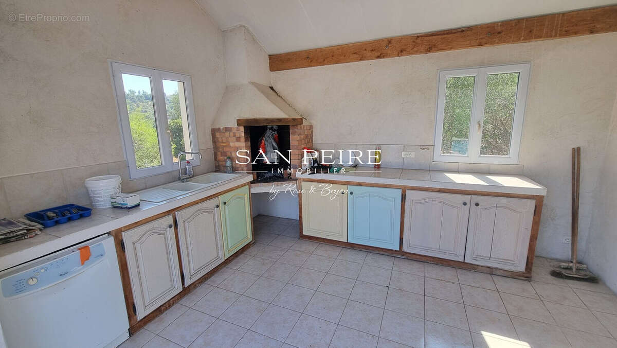 Maison 275 m² à Les Issambres  - photo 4