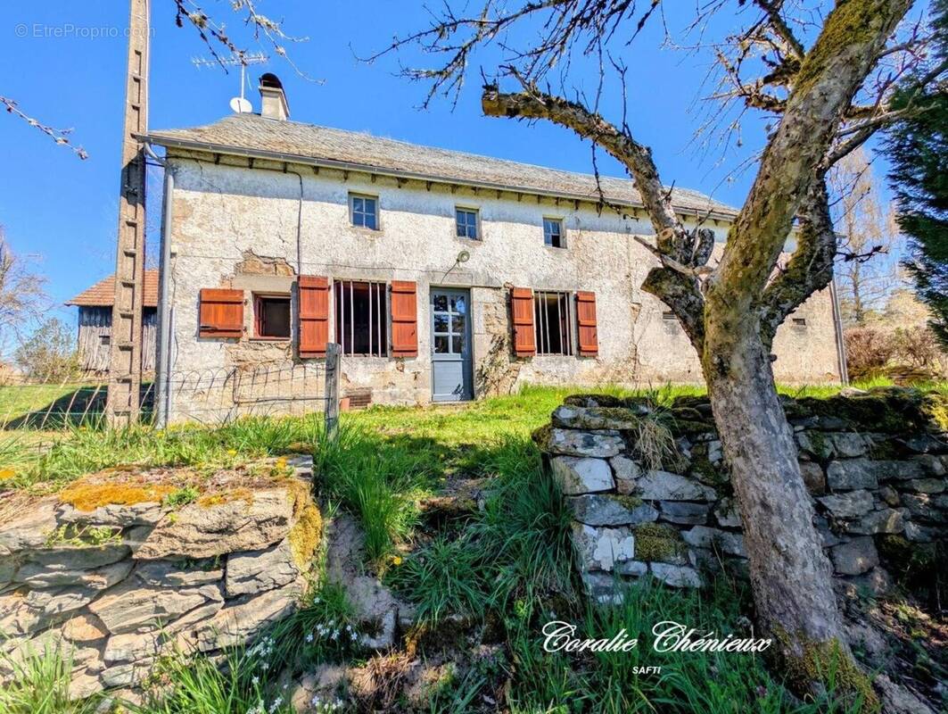 Photo 1 - Maison à SARROUX