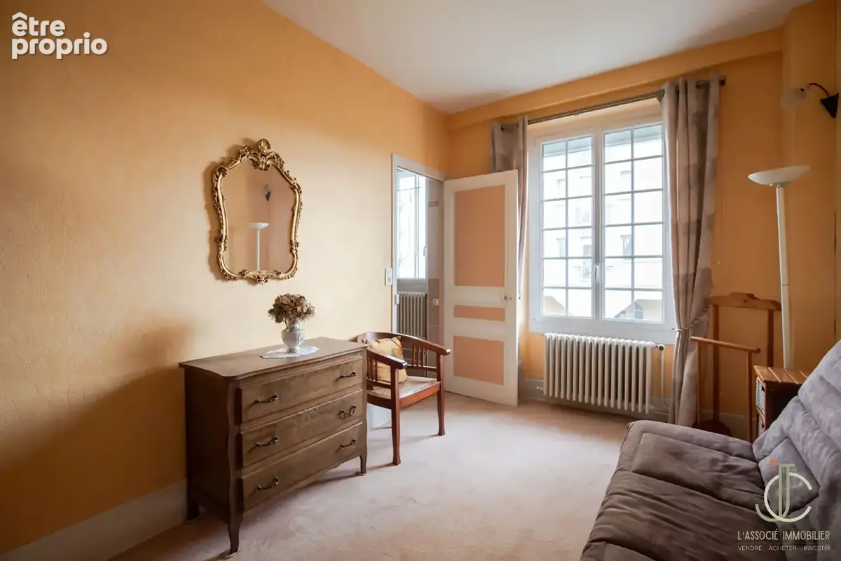 VITTEL VILLA / 5 chambres / 172m2 / Jardin et garage - photo 15