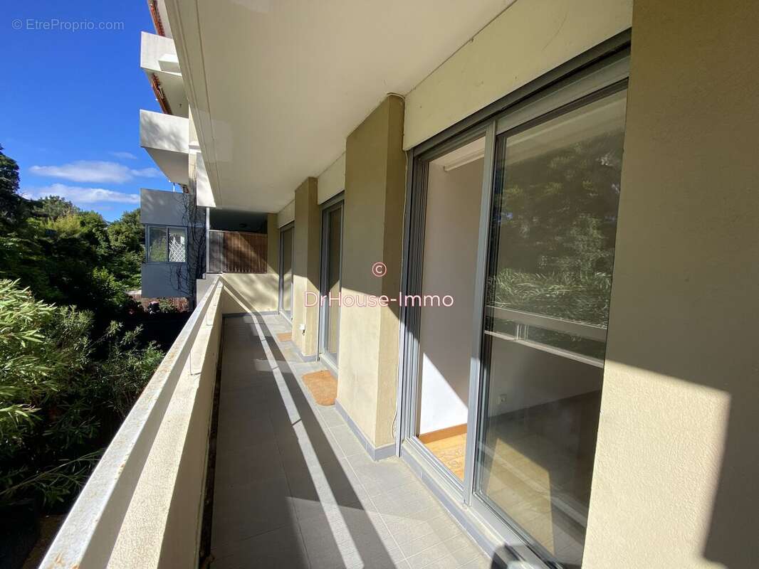 Appartement à MARSEILLE-8E