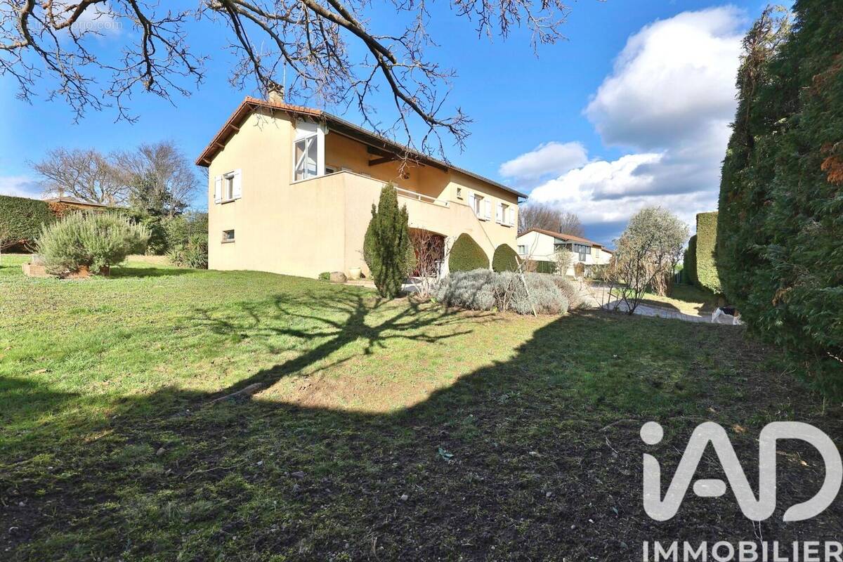 Photo 1 - Maison à GREZIEU-LA-VARENNE