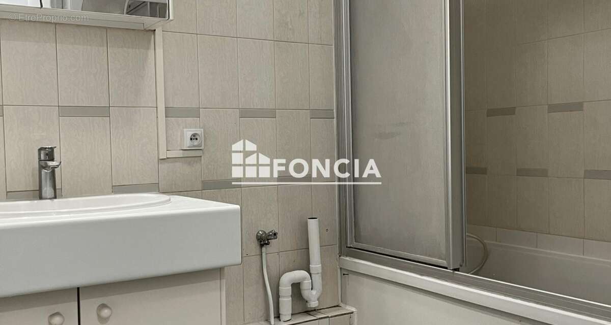 Appartement à SAINT-MAUR-DES-FOSSES