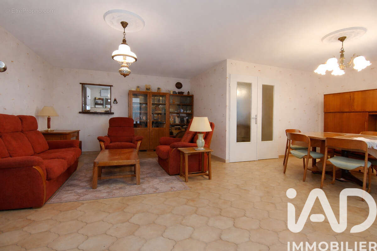 Maison 85 m² à Chassors  - photo 3