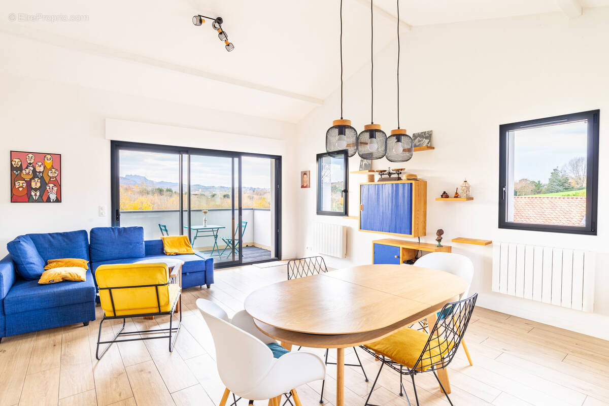 Appartement à URRUGNE