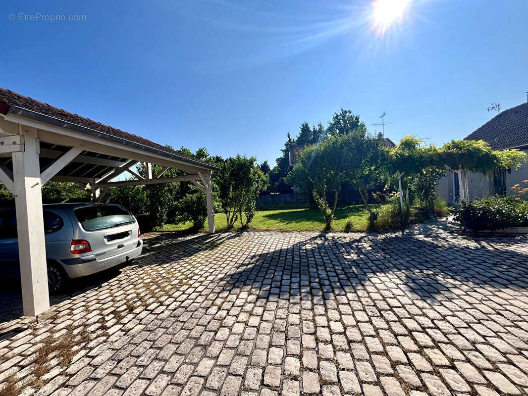 Maison à NOIRON-SOUS-GEVREY