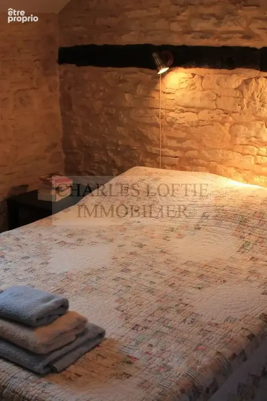 Ancienne ferme avec gîtes et piscine sur 9070 m2 de terrain - photo 23