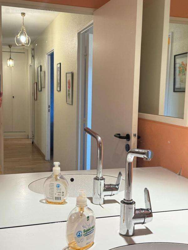 Larmor-Plage – Appartement familial de 100 m² potentiel 4 chambres et environnement verdoyant à quelques minutes des plages - photo 12