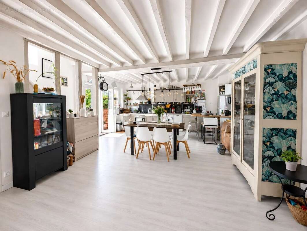 Réf 2280 – Longère briarde en pierre • 3 chambres + garage et dépendance - photo 4