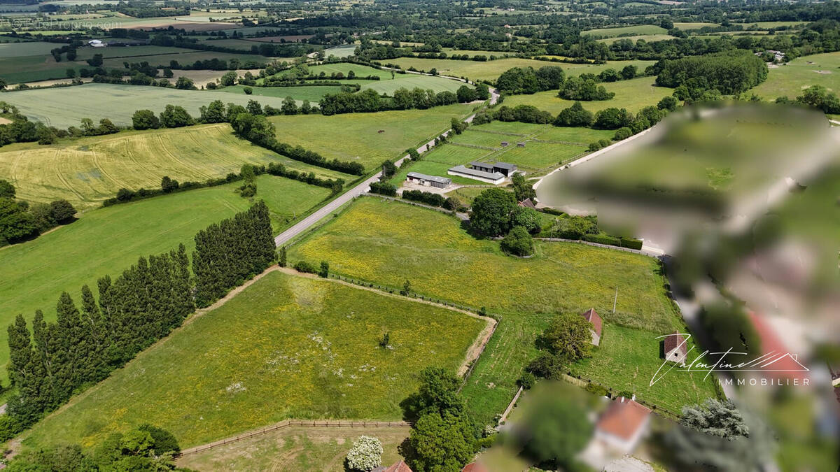 Maison à LE PIN-AU-HARAS