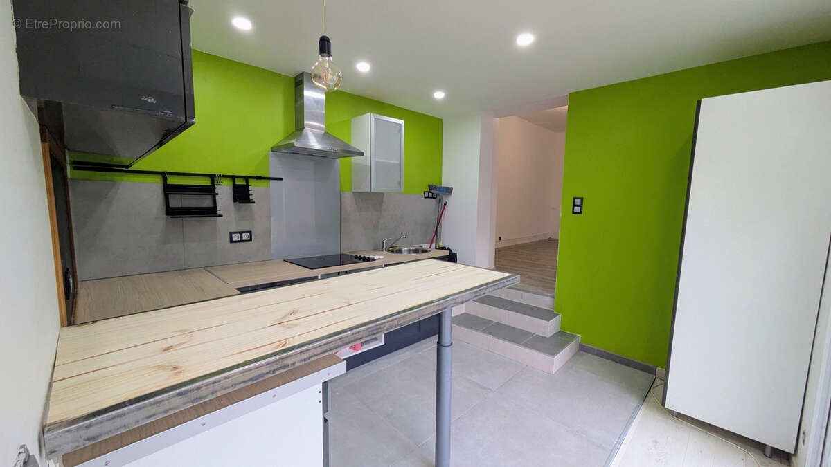 Maison à FLEURY-LA-VALLEE