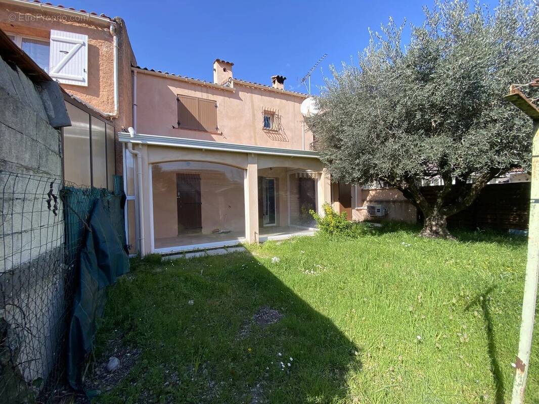 Maison à CONTES
