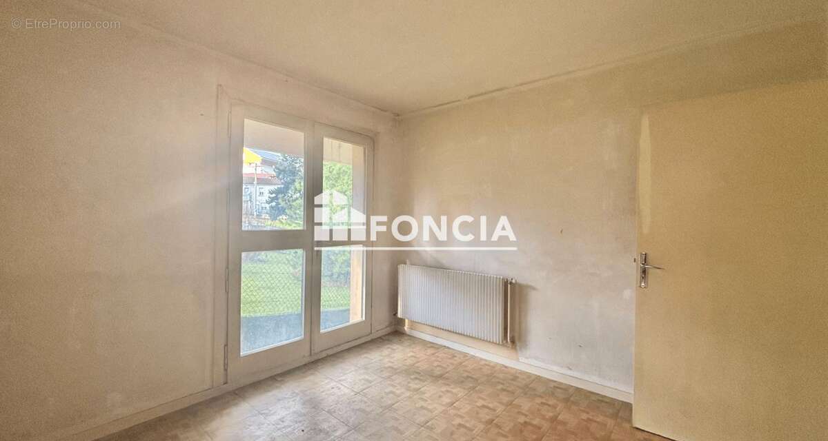 Appartement à LA ROCHE-SUR-FORON