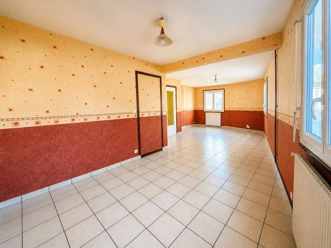 Maison à CEYRAT