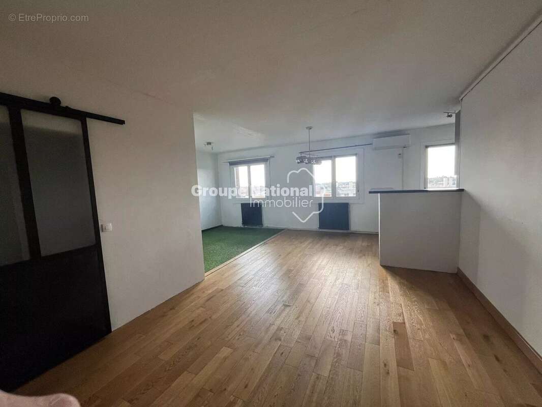 Appartement à SALON-DE-PROVENCE