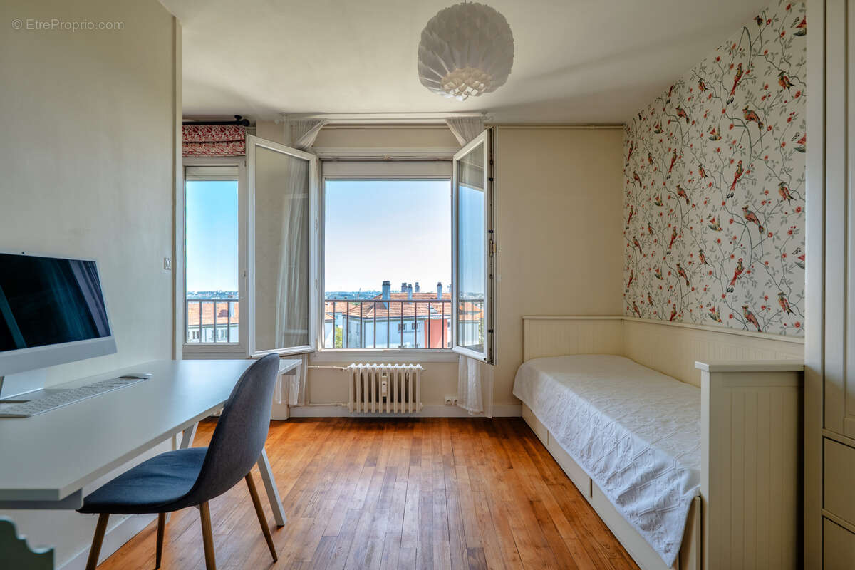 Appartement à NOGENT-SUR-MARNE