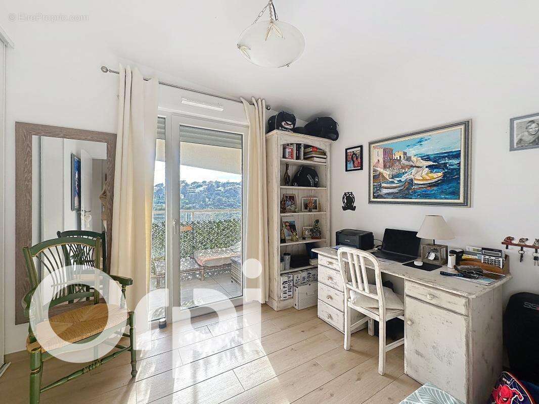 Appartement à VILLENEUVE-LOUBET