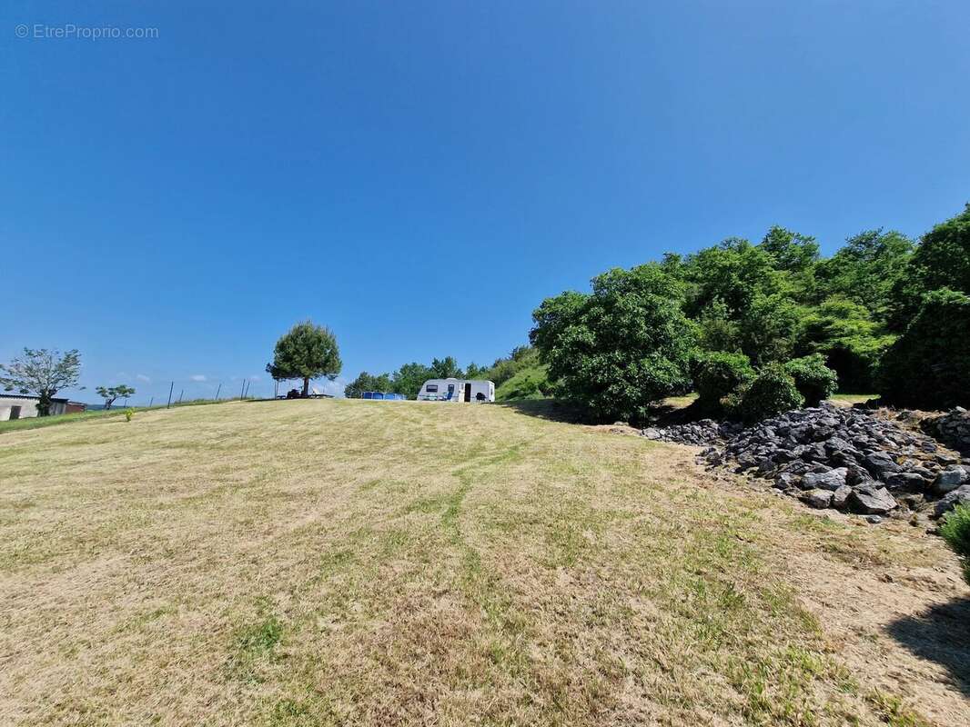 Terrain d’Exception en Position Dominante avec Vue Panoramique – Monflanquin - photo 5