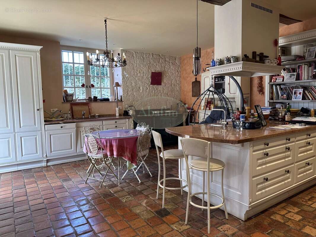 Maison à SAUVETERRE-DE-BEARN