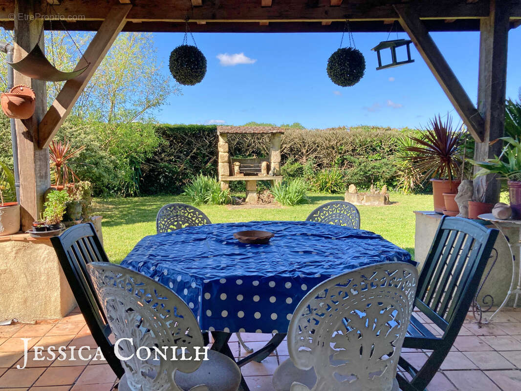 Maison à BOURDELLES