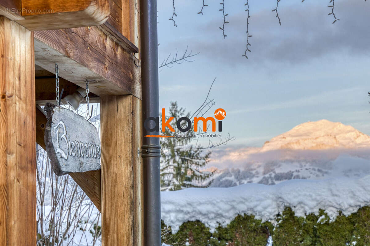 Entrée extérieure - Maison à SAINT-JEAN-DE-SIXT