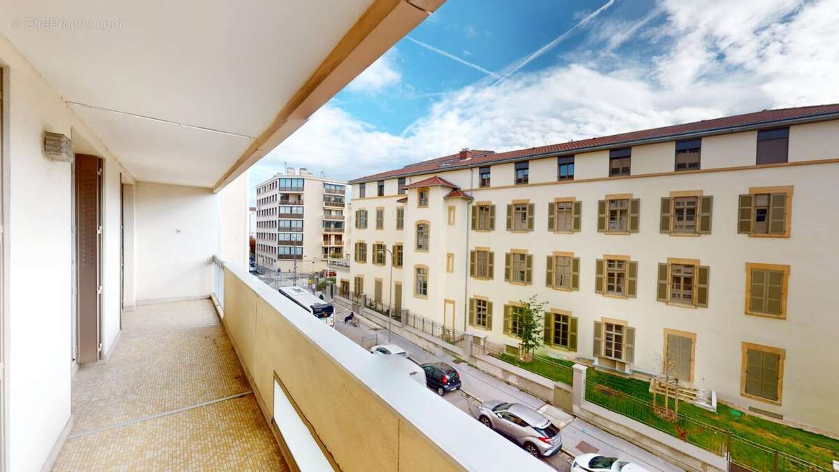 Appartement à LYON-4E