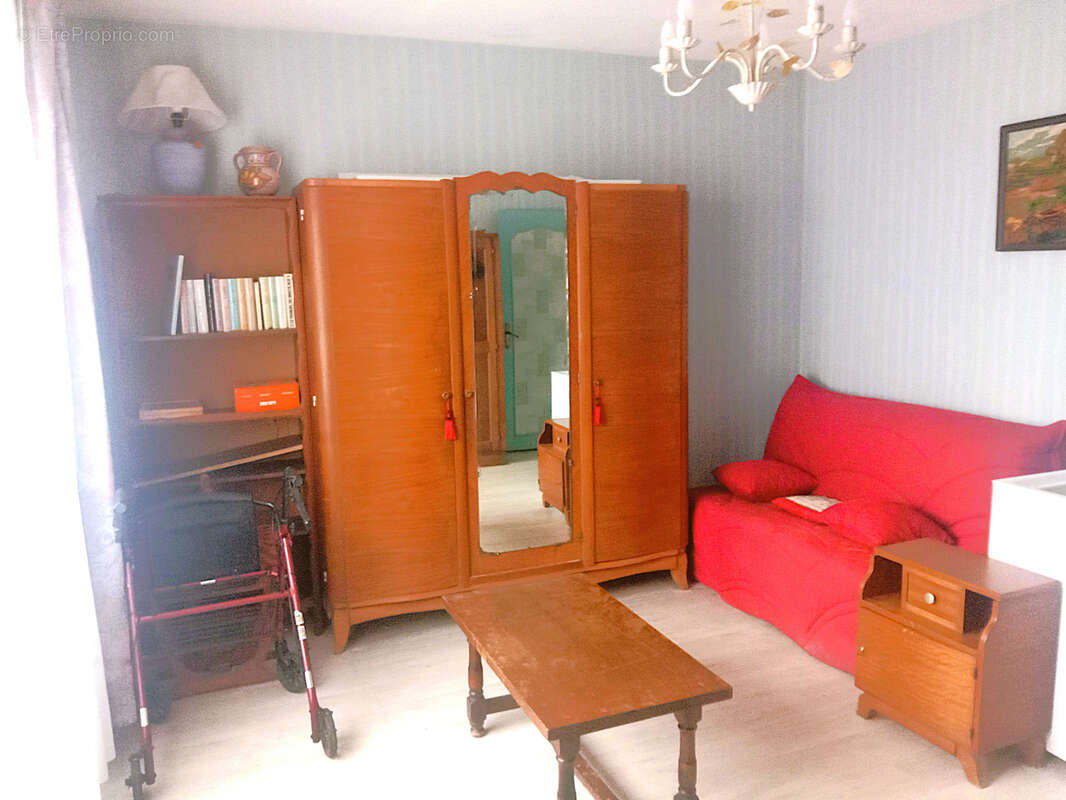 Maison à PRUNAY-LE-GILLON